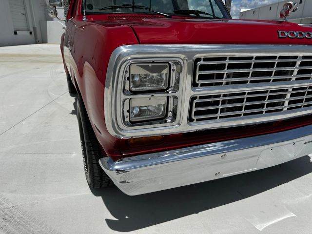 1979 Dodge Tradesman - Image 13