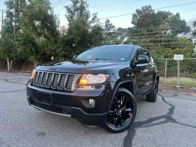 2012 Jeep Grand Cherokee Laredo Sport Utility 4d - Image 3