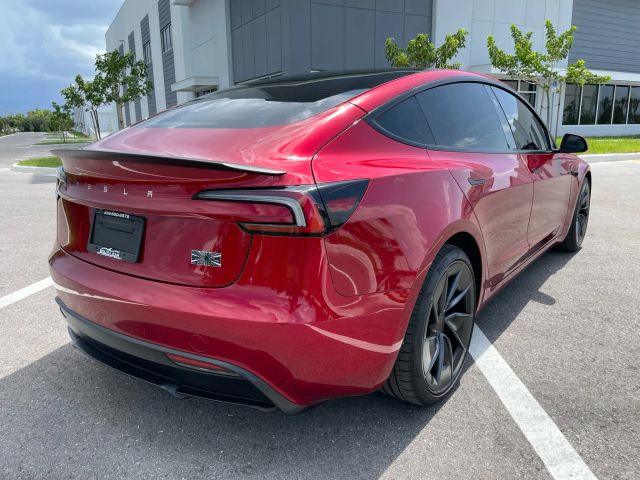 2024 Tesla Model 3 - Image 15