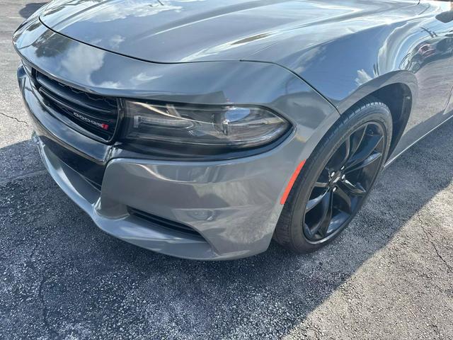 2018 Dodge Charger Sxt Plus Sedan 4d - Image 19