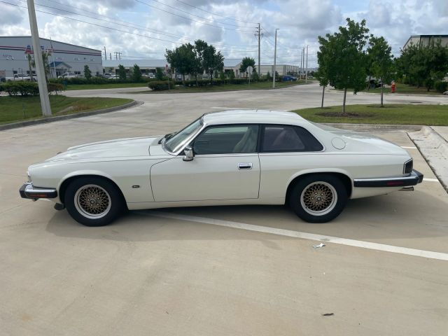 1992 Jaguar Xj - Image 32