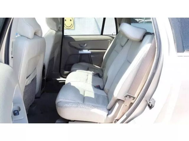 2004 Volvo Xc90 - Image 9