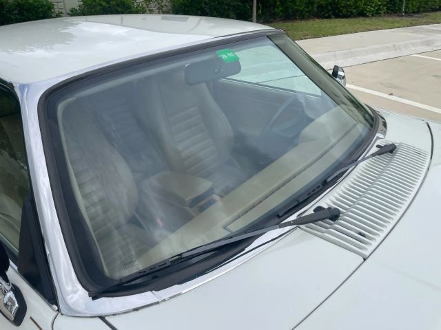 1992 Jaguar Xj - Image 57