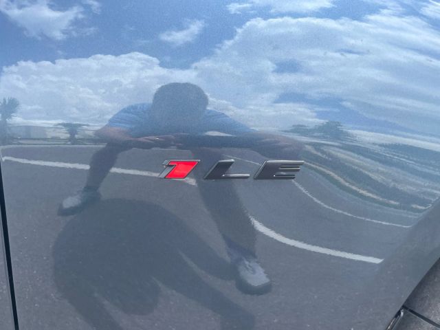 2023 Chevrolet Camaro - Image 11