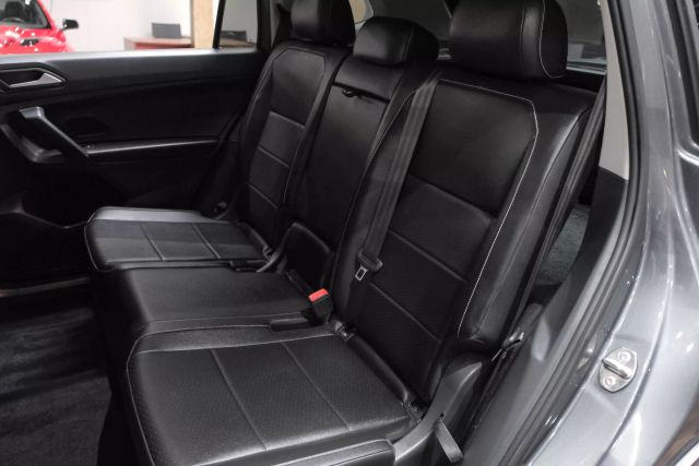 2021 Volkswagen Tiguan Se 4motion Sport Utility 4d - Image 40
