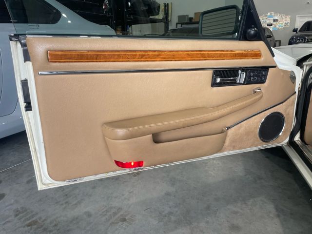 1992 Jaguar Xj - Image 68