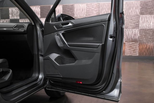 2021 Volkswagen Tiguan Se 4motion Sport Utility 4d - Image 45