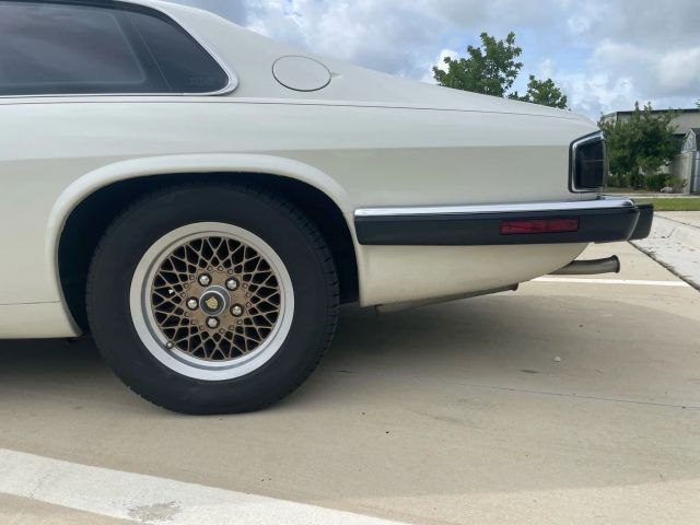 1992 Jaguar Xj - Image 33