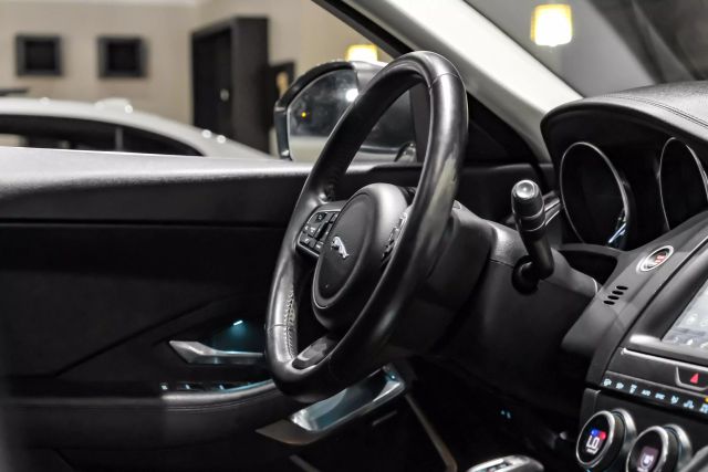 2018 Jaguar E-pace P250 S Sport Utility 4d - Image 16