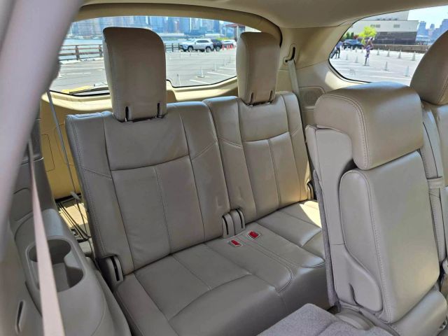 2013 Nissan Pathfinder Sl Sport Utility 4d - Image 16