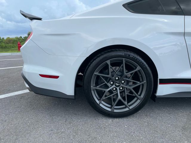 2021 Ford Mustang - Image 12