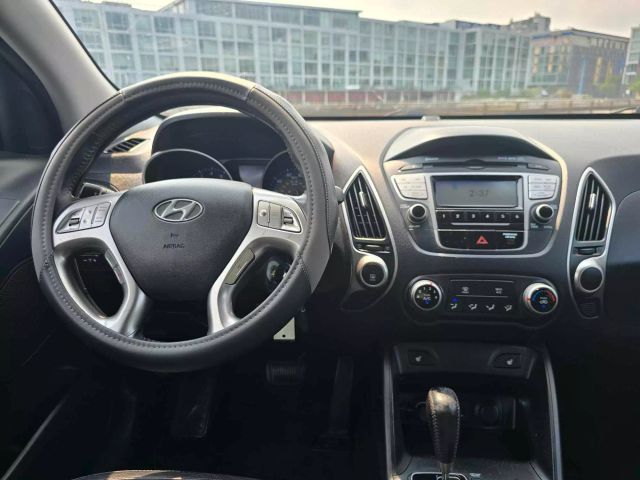 2011 Hyundai Tucson Gls Sport Utility 4d - Image 22