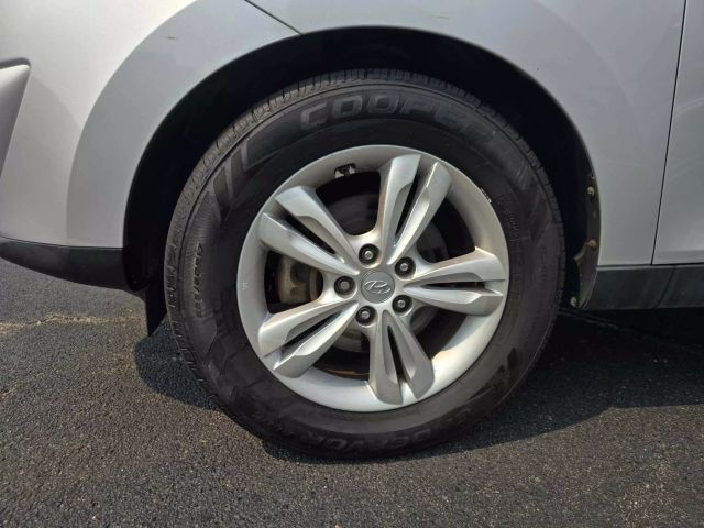 2011 Hyundai Tucson Gls Sport Utility 4d - Image 37
