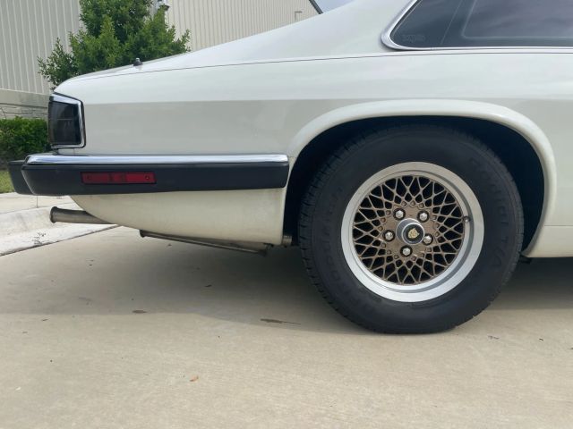 1992 Jaguar Xj - Image 13