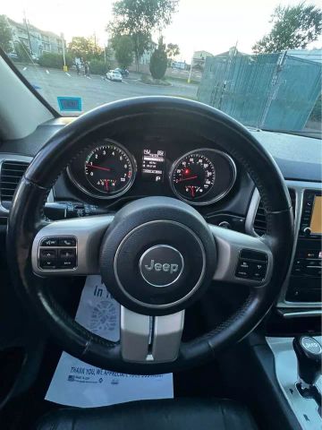 2012 Jeep Grand Cherokee Laredo Sport Utility 4d - Image 16