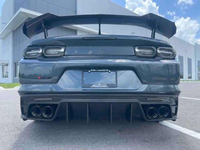 2023 Chevrolet Camaro - Image 20