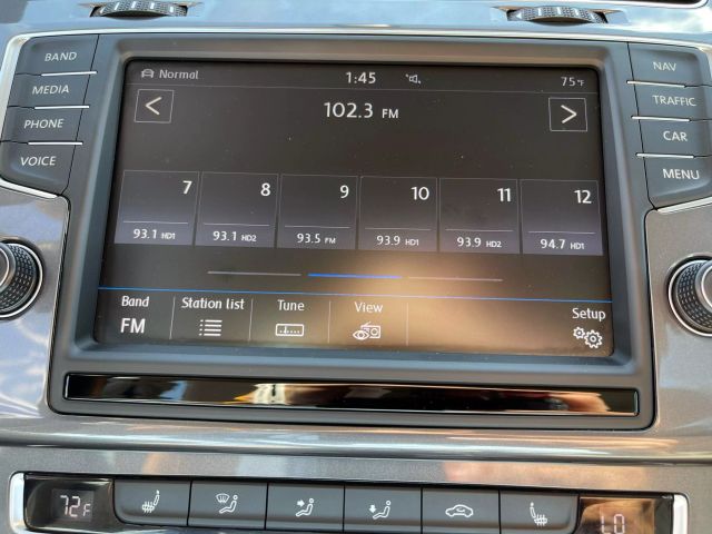 2016 Volkswagen E-golf - Image 35