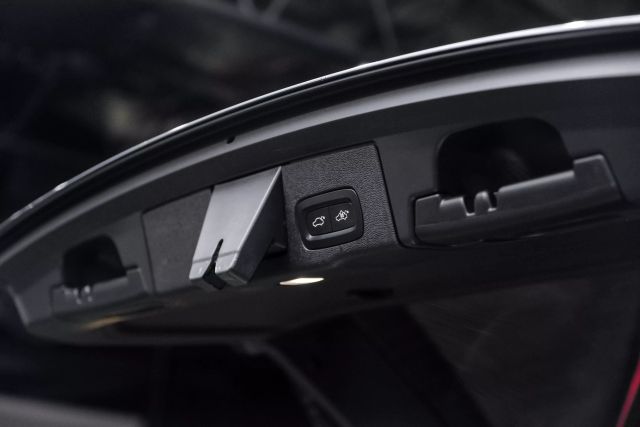2018 Volvo Xc60 T5 Inscription Sport Utility 4d - Image 52