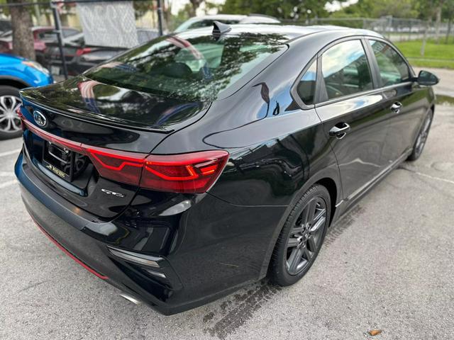 2020 Kia FORTE GT-Line photo 6