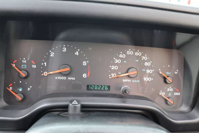 2005 Jeep Wrangler - Image 4