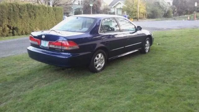 2001 Honda Accord - Image 3