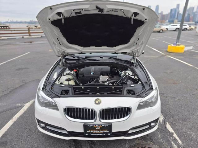 2016 Bmw 5 Series 528i Xdrive Sedan 4d - Image 27