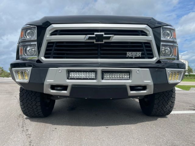 2015 Chevrolet Silverado 1500 Crew Cab - Image 43
