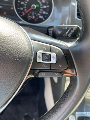 2016 Volkswagen E-golf - Image 31