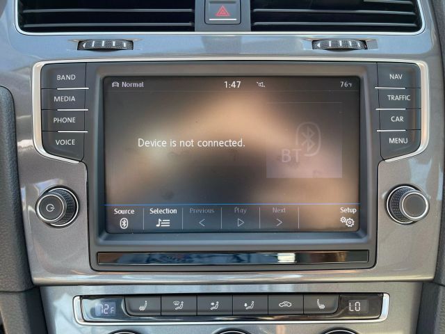 2016 Volkswagen E-golf - Image 39