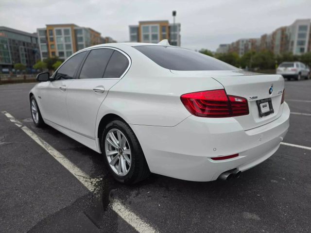 2016 Bmw 5 Series 528i Xdrive Sedan 4d - Image 6