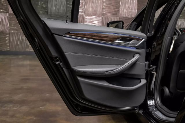 2018 Bmw 5 Series 530e Xdrive Iperformance Sedan 4d - Image 39