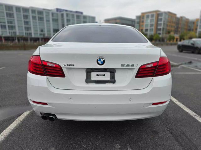 2016 Bmw 5 Series 528i Xdrive Sedan 4d - Image 8