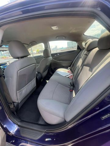 2013 Hyundai Sonata Gls Sedan 4d - Image 12