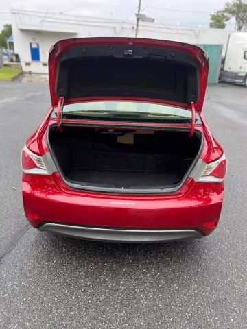 2013 Hyundai Sonata Hybrid Limited Sedan 4d - Image 9