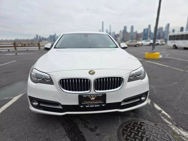 2016 Bmw 5 Series 528i Xdrive Sedan 4d - Image 2