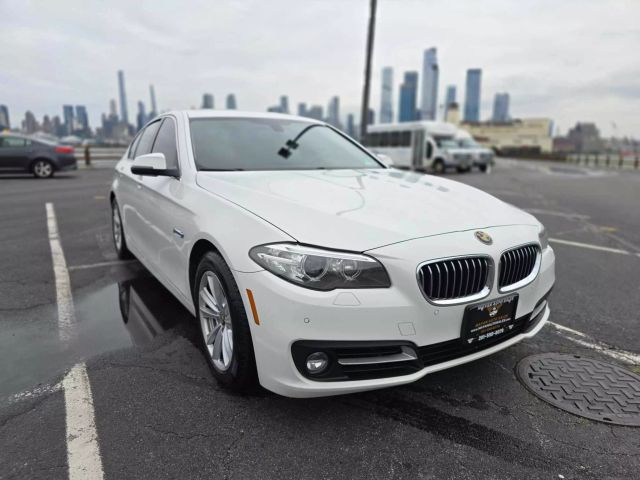 2016 Bmw 5 Series 528i Xdrive Sedan 4d - Image 1