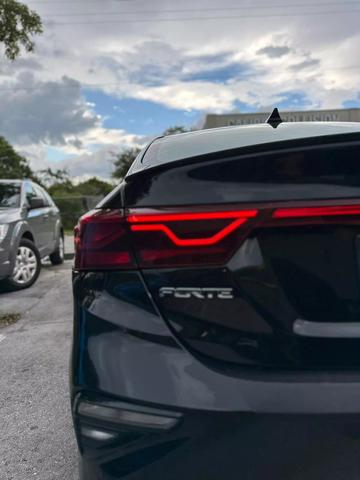 2020 Kia FORTE GT-Line photo 7