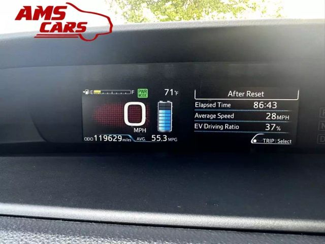 2019 Toyota Prius - Image 27