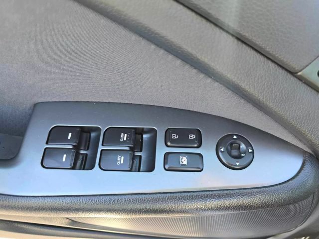 2012 Kia Optima Hybrid Sedan 4d - Image 29
