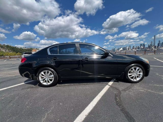 2009 Infiniti G37x Sedan 4d - Image 7