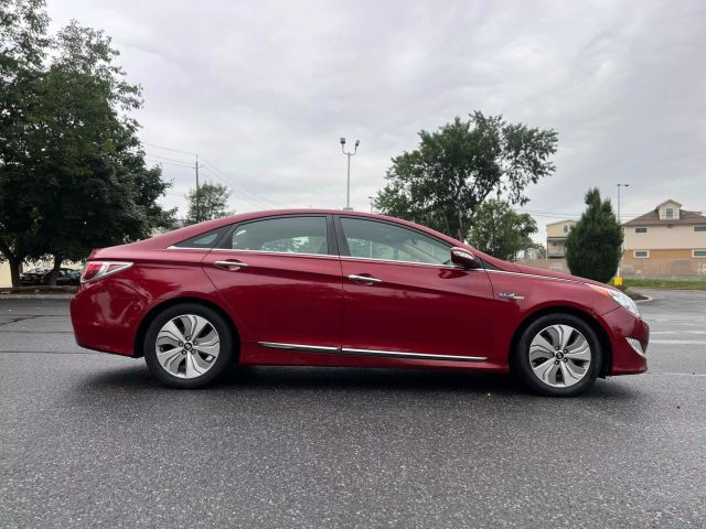 2013 Hyundai Sonata Hybrid Limited Sedan 4d - Image 6