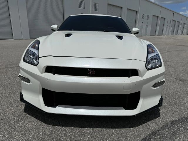 2024 Nissan Gt-r - Image 38