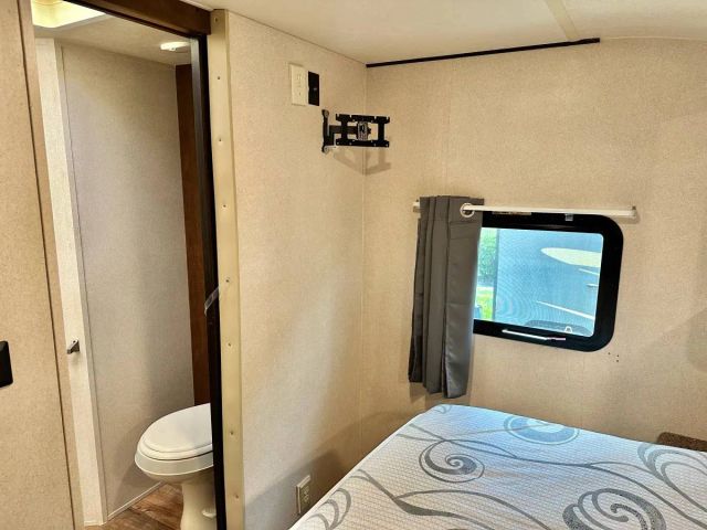 2018 Forest River Salem Hemisphere - Image 22