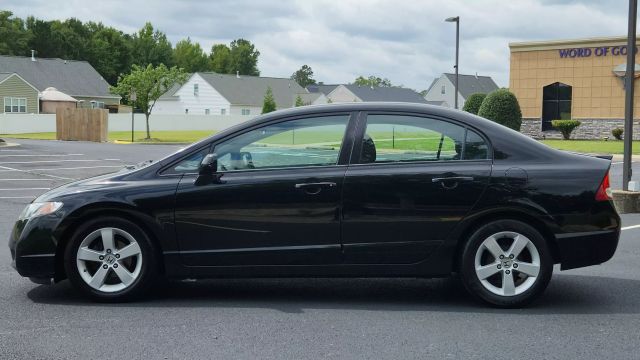 2010 Honda Civic - Image 3