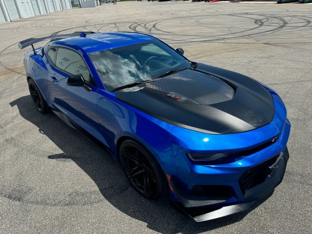 2018 Chevrolet Camaro - Image 3