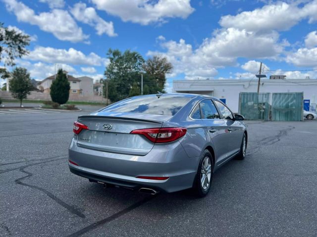 2017 Hyundai Sonata Sedan 4d - Image 7