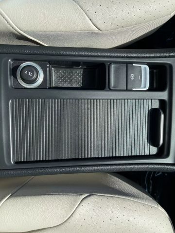 2016 Volkswagen E-golf - Image 46