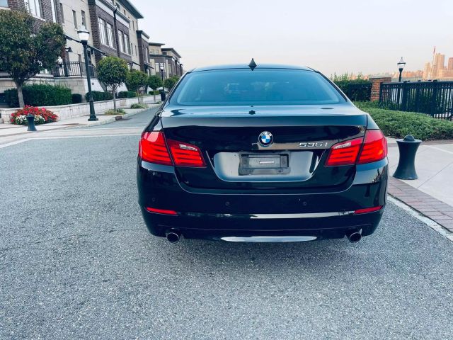 2011 Bmw 5 Series 535i Xdrive Sedan 4d - Image 6