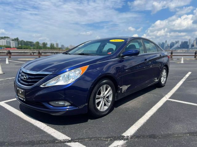 2013 Hyundai Sonata Gls Sedan 4d - Image 3
