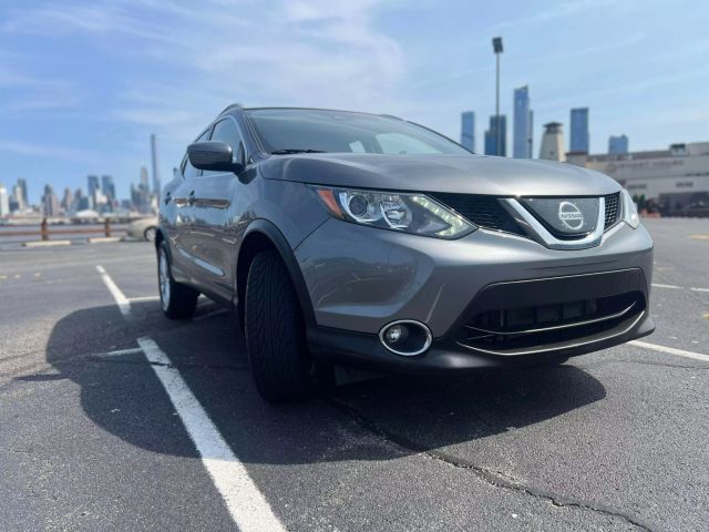 2019 Nissan Rogue Sport Sv Sport Utility 4d - Image 2